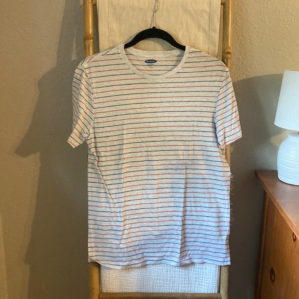 Old Navy striped t shirt